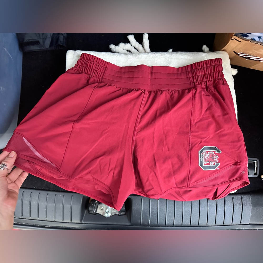Lululemon Hotty Hot gamecock shorts